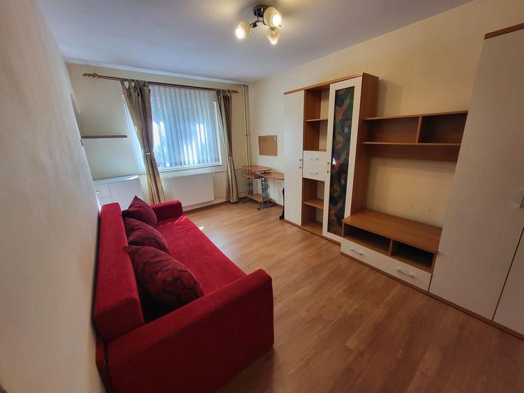 Apartament cu 2 camere semidecomandat în Șagului