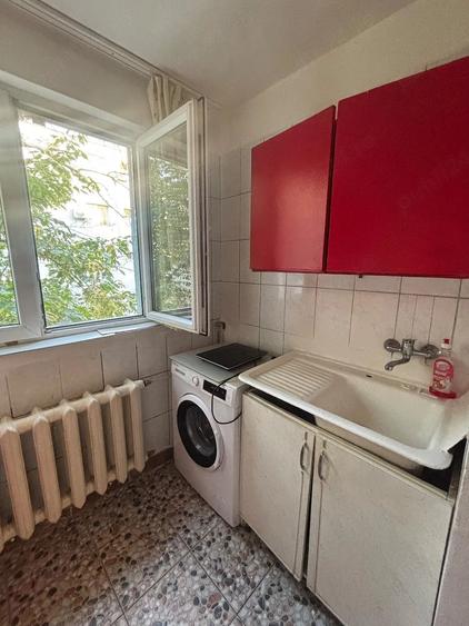 Garsonieră decomandată în Viilor