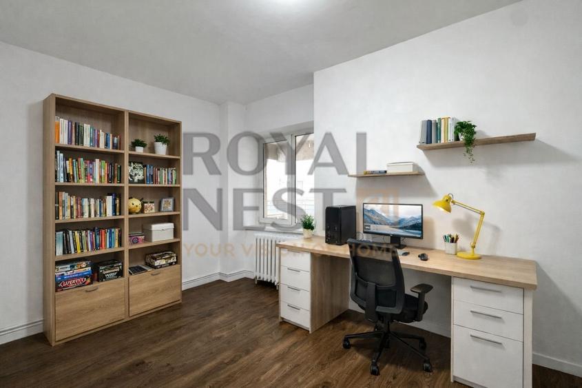 Apartament cu 4 camere decomandat în 15 Noiembrie