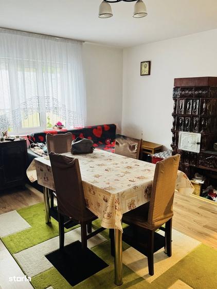 Casă cu 4 camere cu Teren 1345 Mp în Central