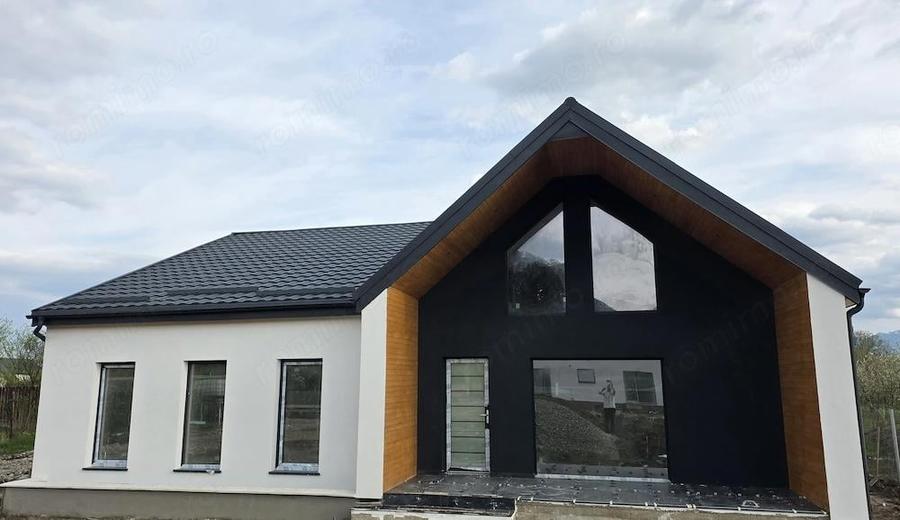Casă cu 3 camere cu Teren 723 Mp în Sânpetru