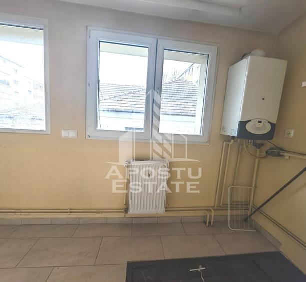 Apartament cu 2 camere decomandat în Torontalului