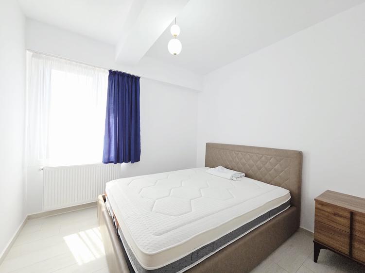 Apartament cu 3 camere decomandat, mobilat în Central