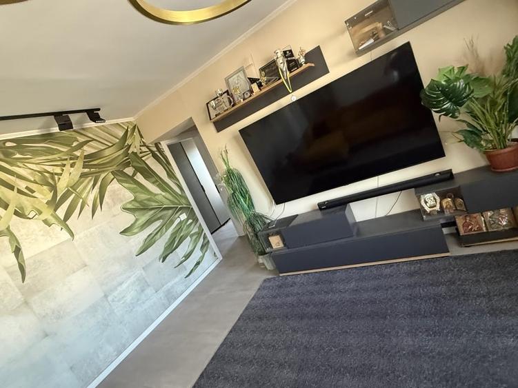 Apartament cu 4 camere decomandat, mobilat în Brâncoveanu