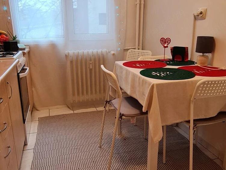 Apartament cu 2 camere semidecomandat în 1 Decembrie 1918