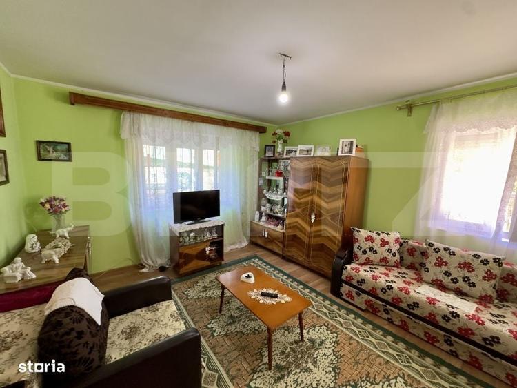 Casă cu 3 camere în Suseni