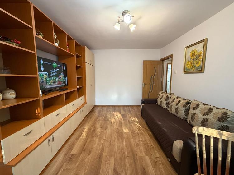 Apartament cu 2 camere decomandat, mobilat în Drumul Taberei