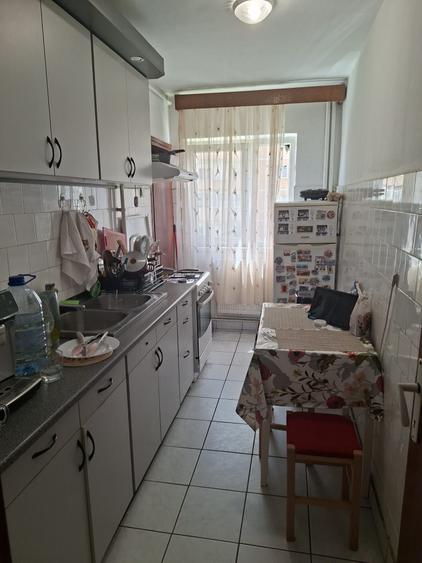 Apartament cu 2 camere decomandat în Vasile Aaron