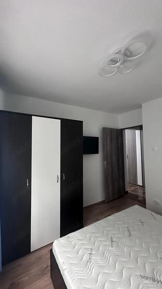 Apartament cu 2 camere decomandat în Micro 17