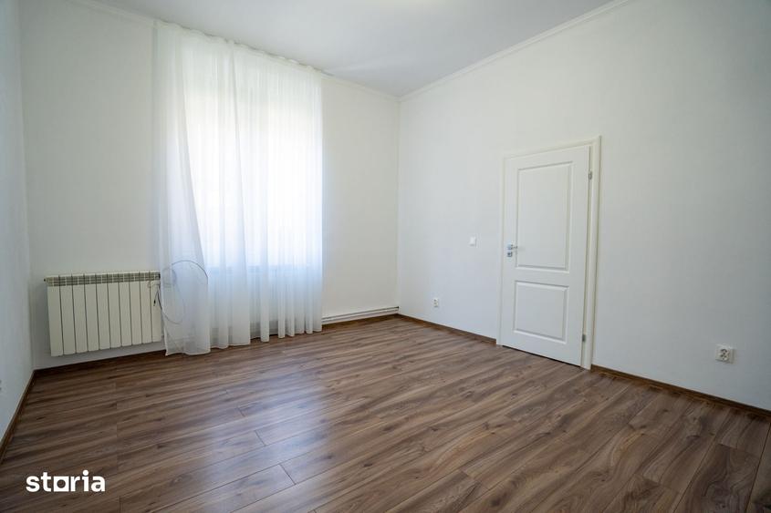 Casă cu 2 camere cu Teren 50 Mp în Sânmartin