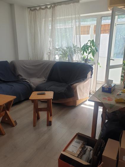 Apartament cu 2 camere semidecomandat în Șerban Vodă