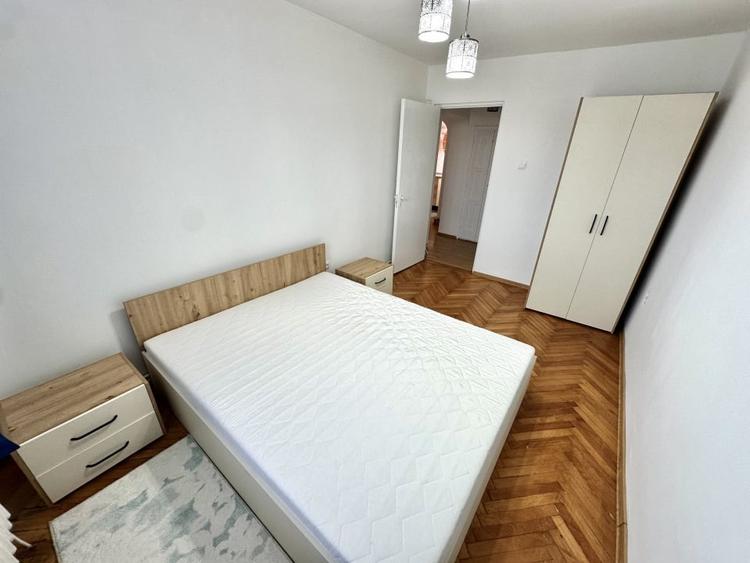 Apartament cu 3 camere decomandat, mobilat în Cetate