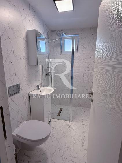 Apartament cu 3 camere decomandat, mobilat în Nufărul