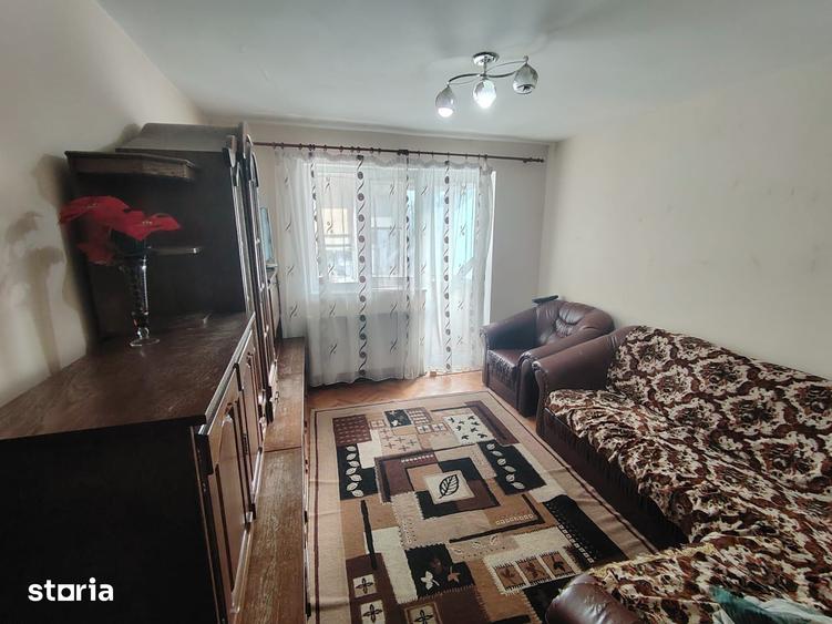 Apartament cu 2 camere decomandat în Aleea Trandafirilor