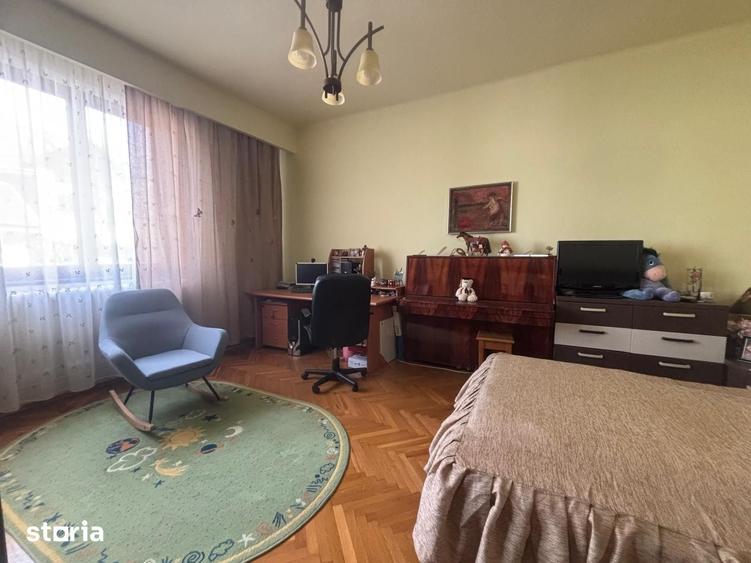 Casă cu 3 camere cu Teren 320 Mp în Orașul Vechi