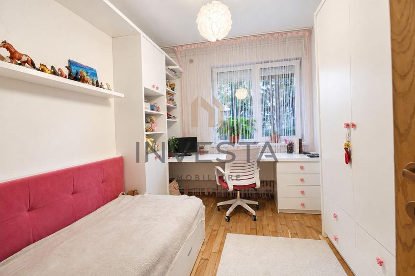Apartament cu 3 camere semidecomandat, mobilat în Plopilor