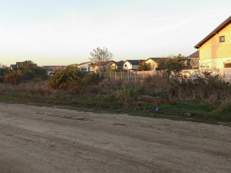 Teren agricol intravilan de 600 mp, în Nord-Vest