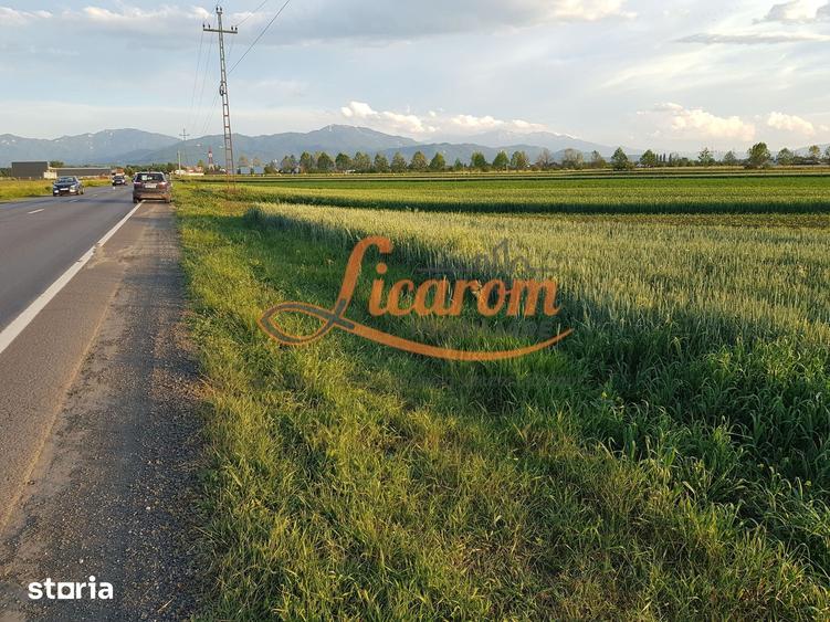 Teren de 4600 mp, în Stupini