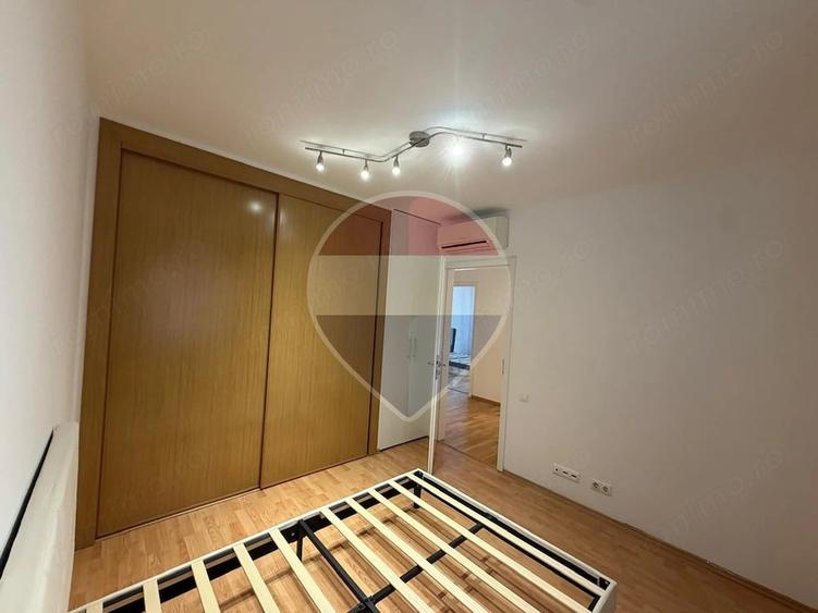 Apartament cu 4 camere decomandat în Central