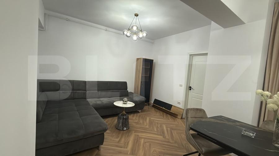 Apartament cu 2 camere semidecomandat, mobilat în Calea Severinului