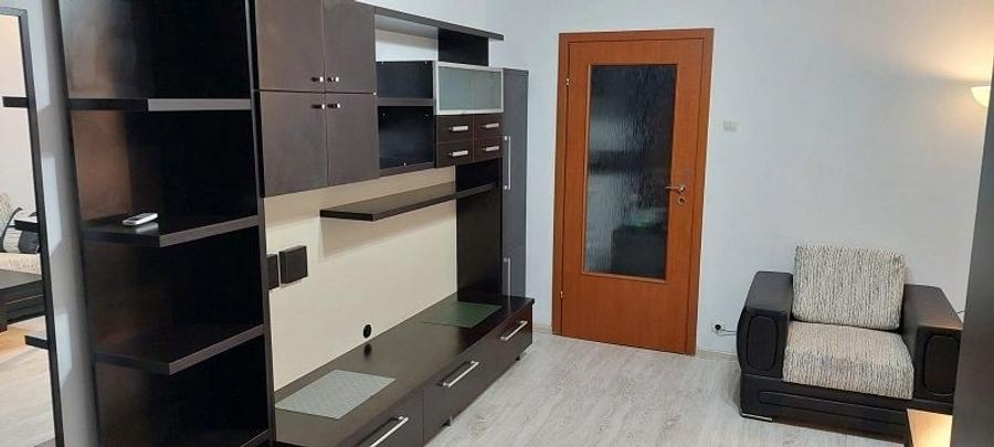 Garsonieră semidecomandată, mobilată în Titan