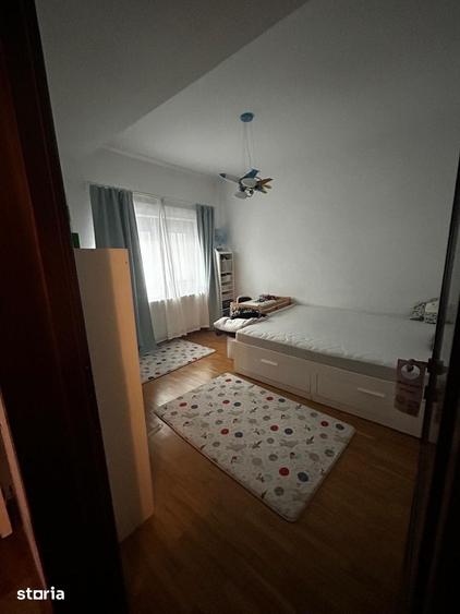 Casă cu 6 camere cu Teren 469 Mp în Băneasa