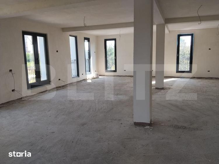 Spațiu comercial, de 240 mp, în Central