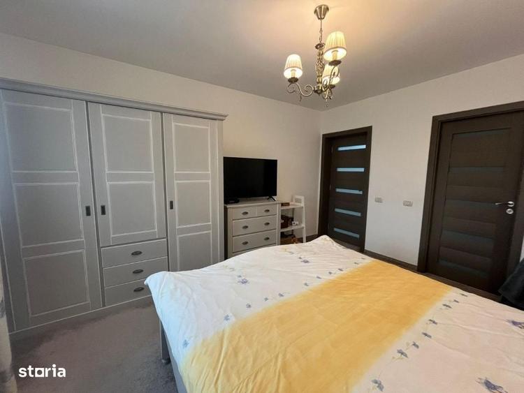Casă cu 4 camere în Crevedia