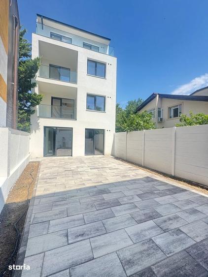 Casă cu 9 camere cu Teren 190 Mp în Muncii
