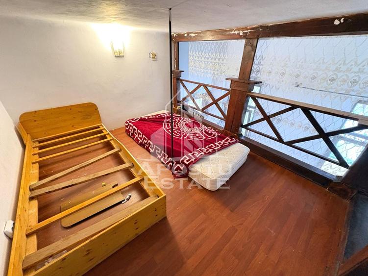 Apartament cu 3 camere semidecomandat, mobilat în Odobescu
