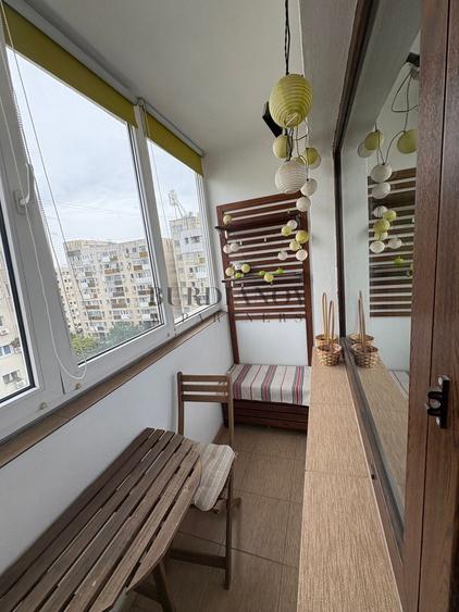 Apartament cu 3 camere decomandat în Vitan
