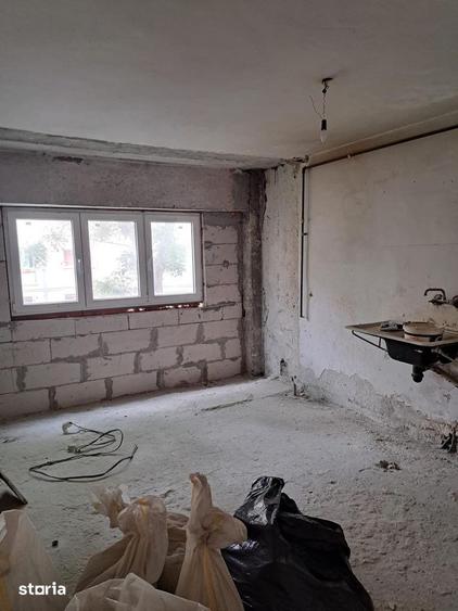 Apartament 2 camere de vanzare , Carpati 2 , et. 1 , 62.900 euro neg. - 2