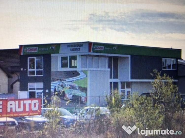 Spațiu comercial, de 350 mp, în Periferie