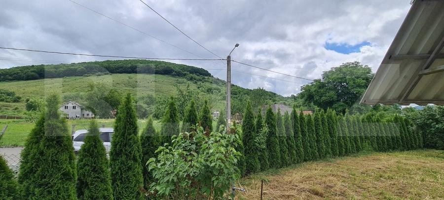 Casă individuală cu 3 camere cu Canalizare în Central