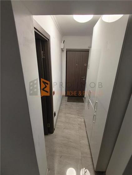 Apartament cu 3 camere decomandat, mobilat în Unirii Nord