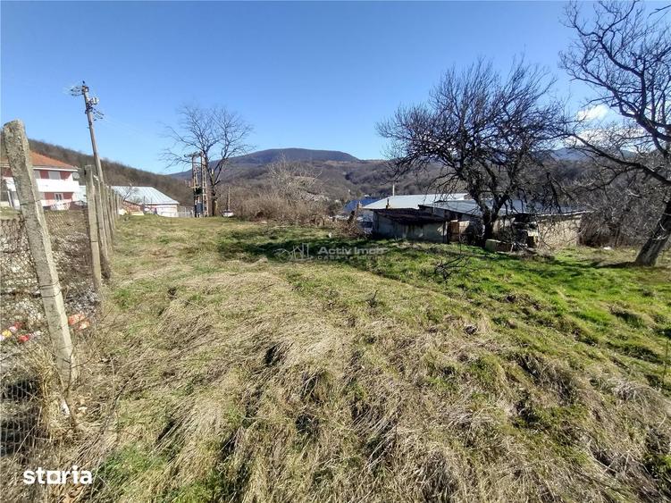 Teren de 2500 mp, în Central