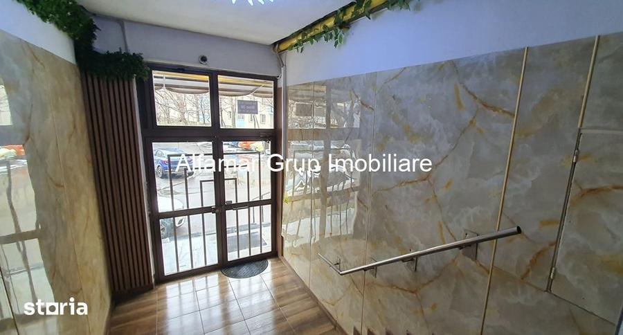 Apartament cu 4 camere decomandat în Berceni