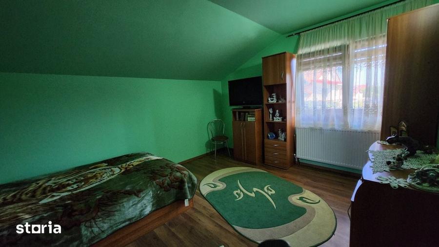 Casă cu 4 camere cu Teren 595 Mp în Prundu