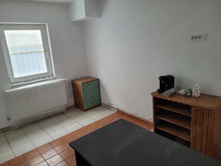Spațiu comercial, de 340 mp, în Cătămărești