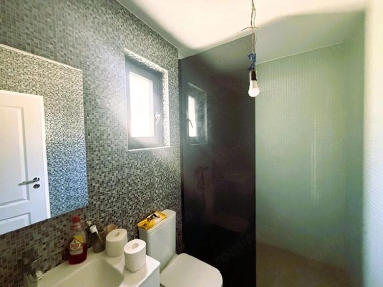 Casă cu Teren 521 Mp în Salcia