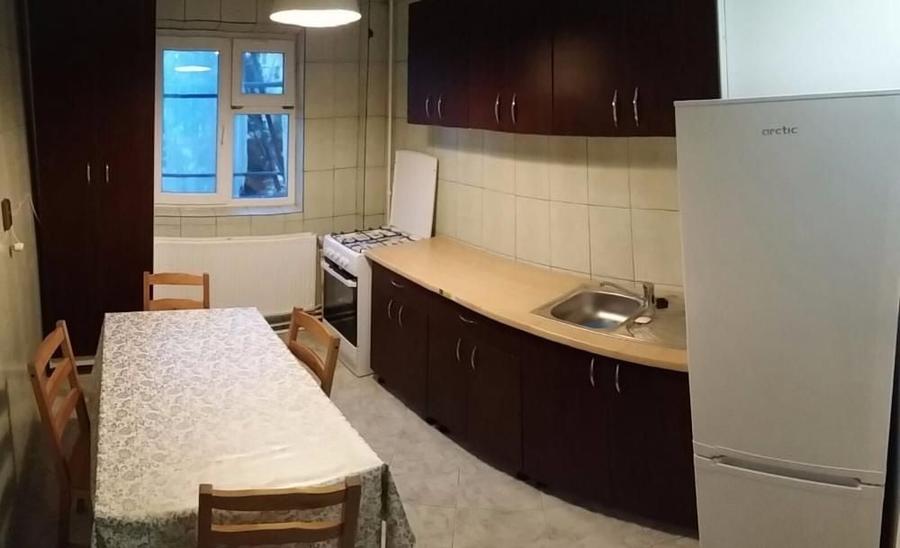 Apartament cu 2 camere decomandat în Colentina