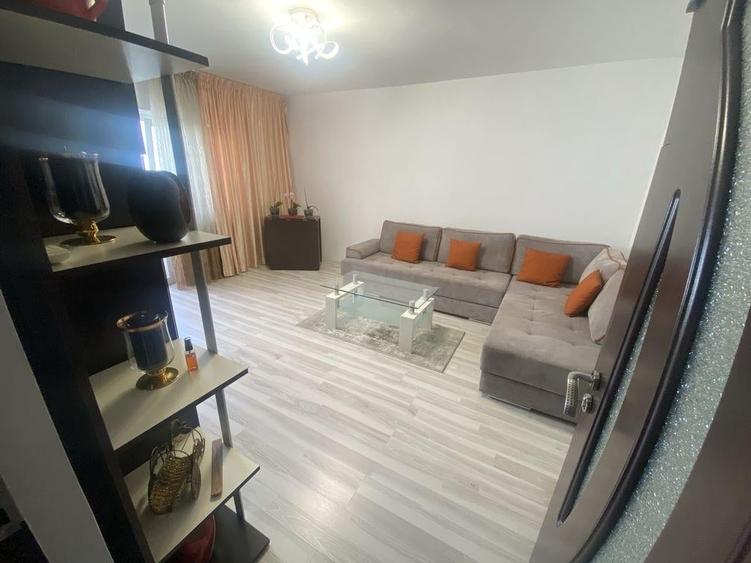 Apartament cu 2 camere decomandat în Vitan