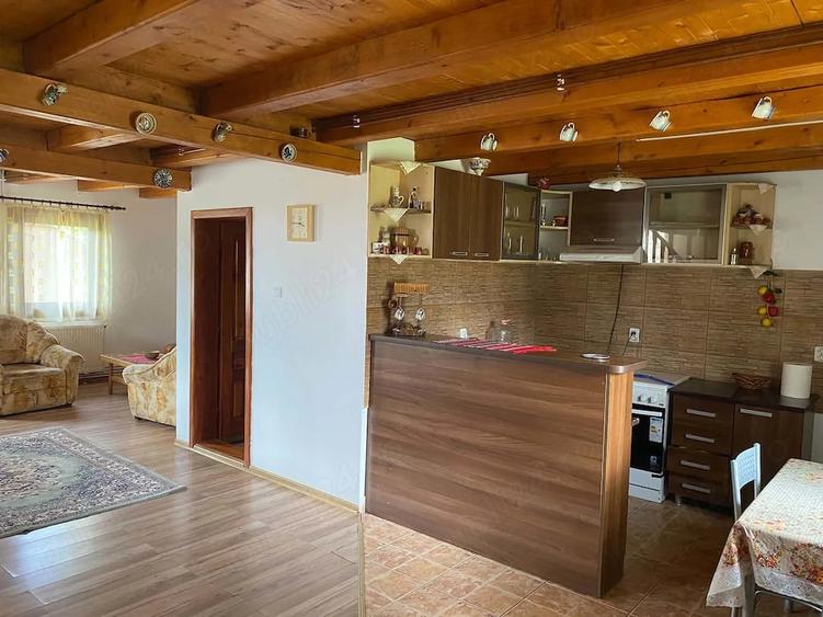 Casă cu 4 camere cu Teren 800 Mp în Beliș