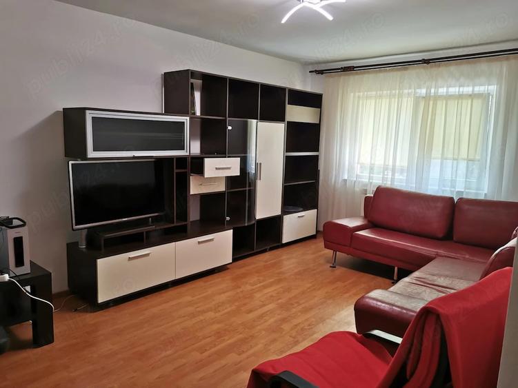 Apartament cu 3 camere decomandat în Faleză