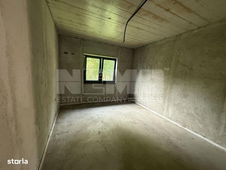 Casă cu 4 camere în Costișa
