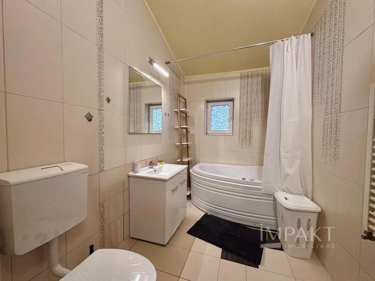 Apartament cu 3 camere semidecomandat, mobilat în Florești