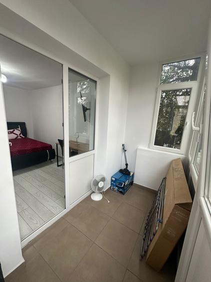 Apartament cu 2 camere semidecomandat în Bucșinescu