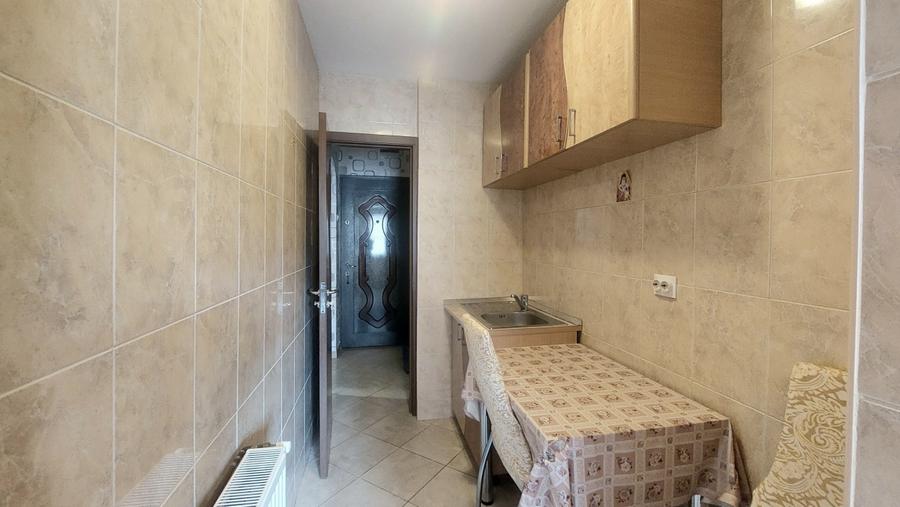 Garsonieră decomandată în Vitan