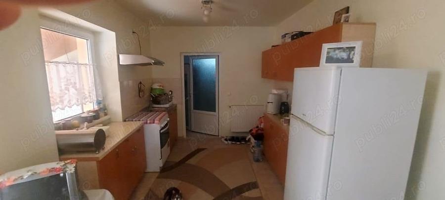 Casă cu 4 camere cu Teren 1900 Mp în Pișchia