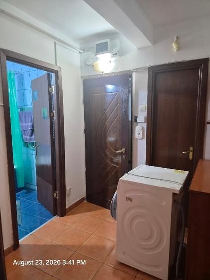 Apartament cu 2 camere decomandat în Eroii Revoluției